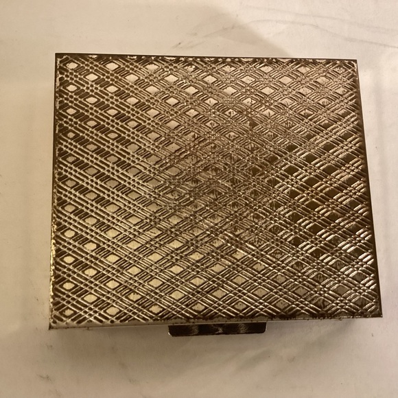 Vintage Atlantic City souvenir compact - Picture 2 of 4